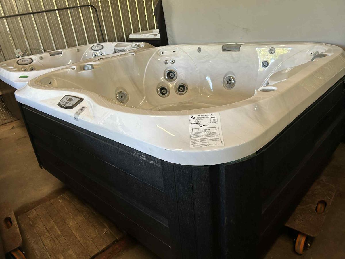 Jacuzzi 365 2021
