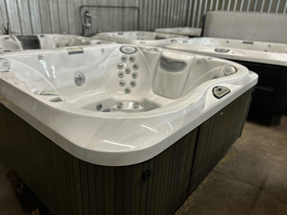 Jacuzzi J 365 2017