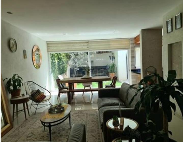 Casa en Venta en Guanajuato – 3 Recámaras, Privada con Amenidades