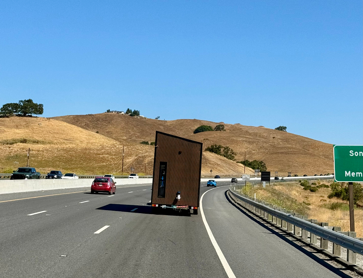 Magdalena Studio on Highway