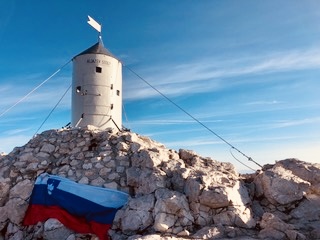 Dr. Tadeja Agee, MD, ABFM, ABOM