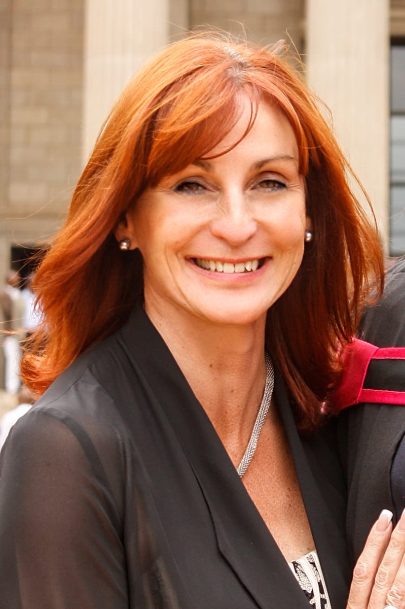 Dr. Annette Martins