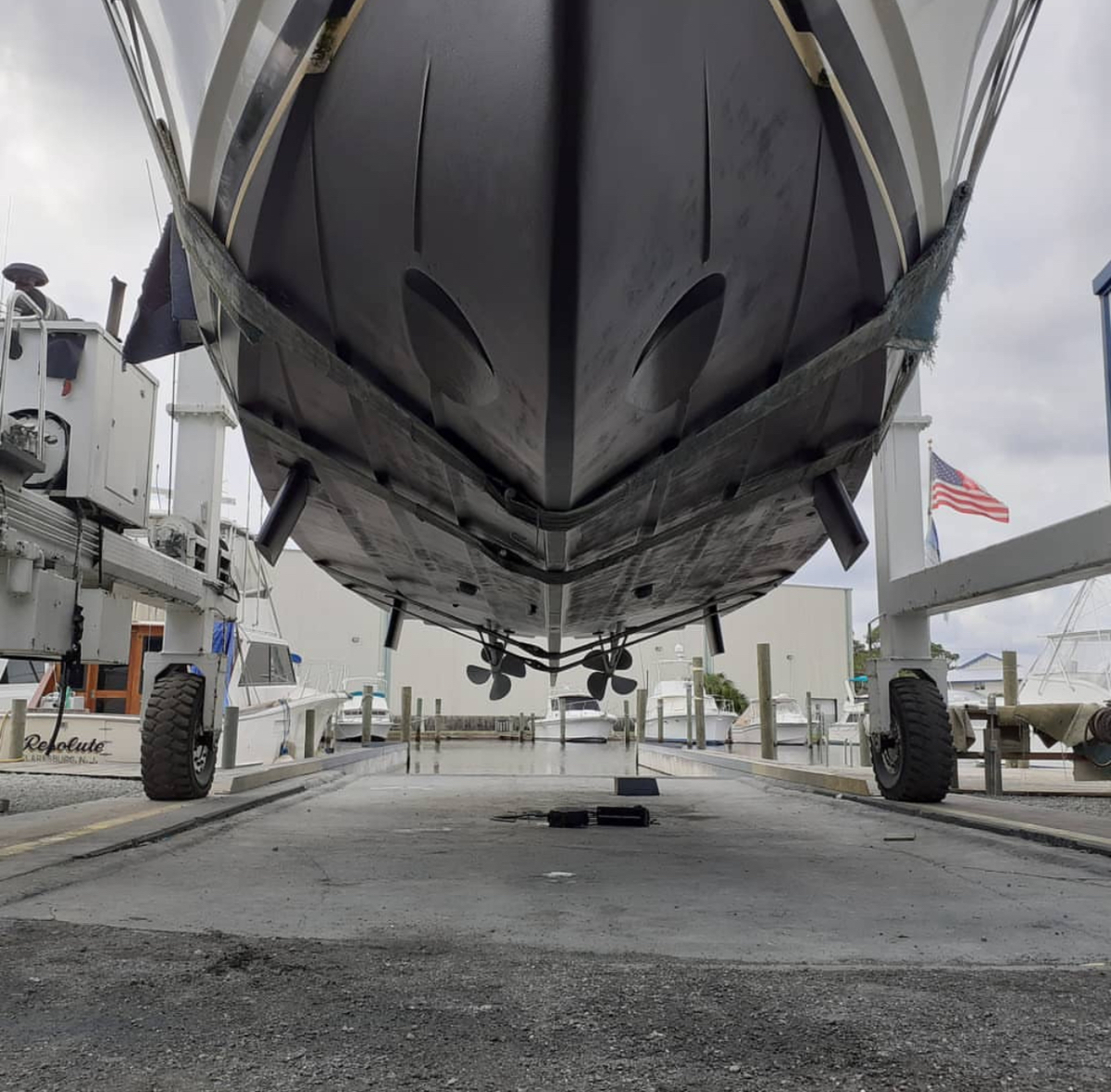 Gyro-Gale pneumatic fin tab mechanism — trailing edge actuation