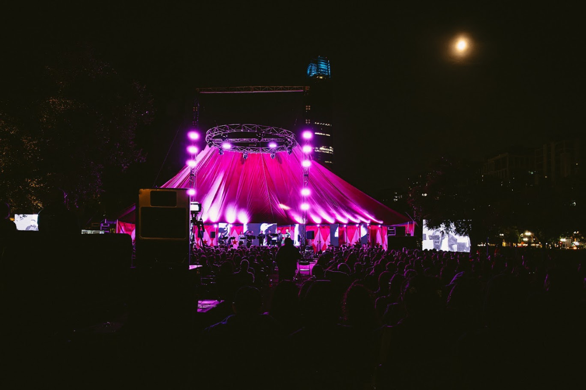 Circo Divertimento — Parque de las Esculturas, Providencia