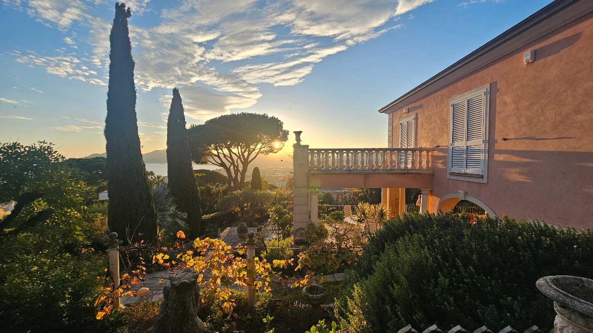 Villa de luxe à Cannes avec vue mer panoramique