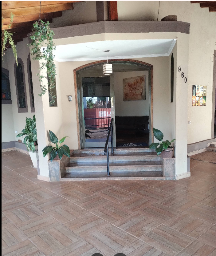 Entrada — Hotel Gaby Palace