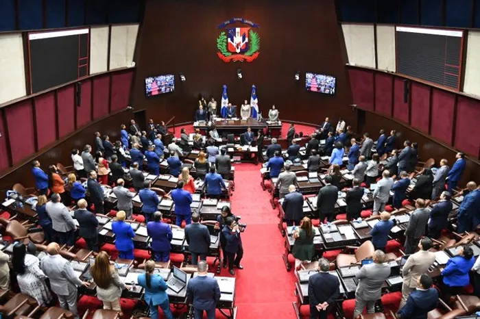 PRM y PLD cruzan acusaciones en intenso debate sobre gestión del presupuesto nacional 2026