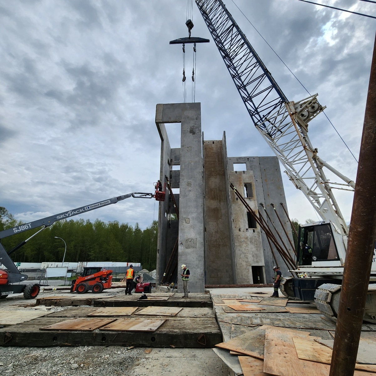 131st Warehouse construction project