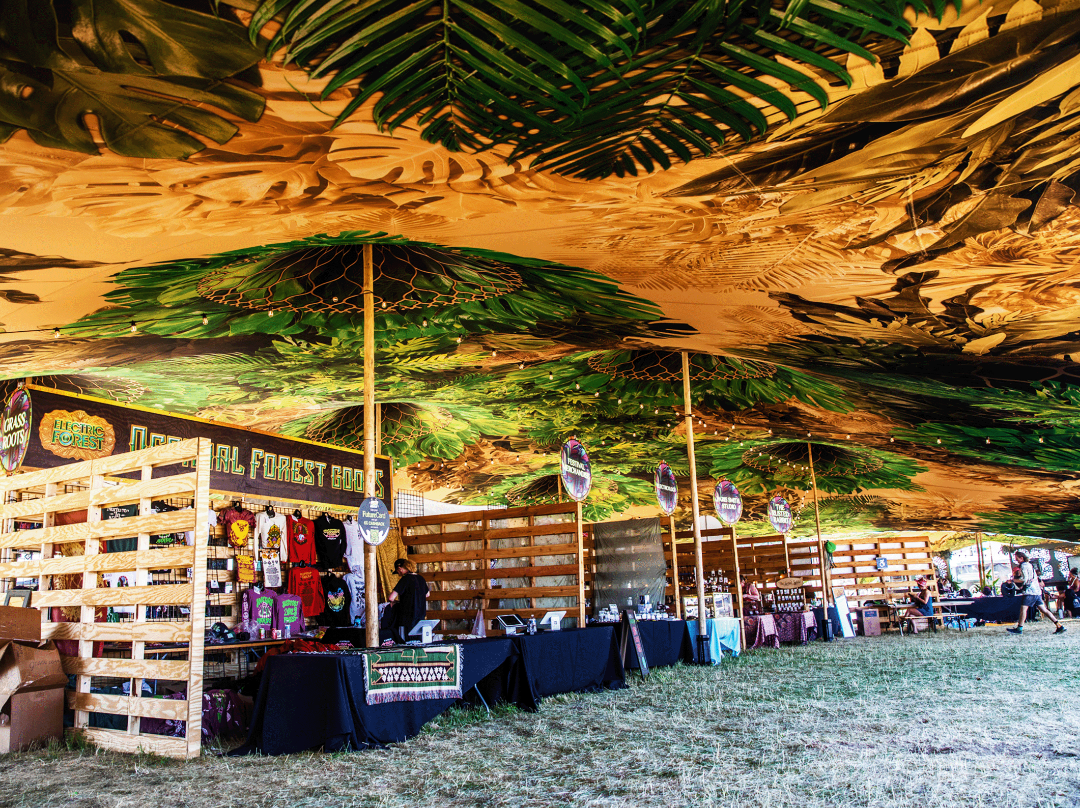 Printed stretch tent close up