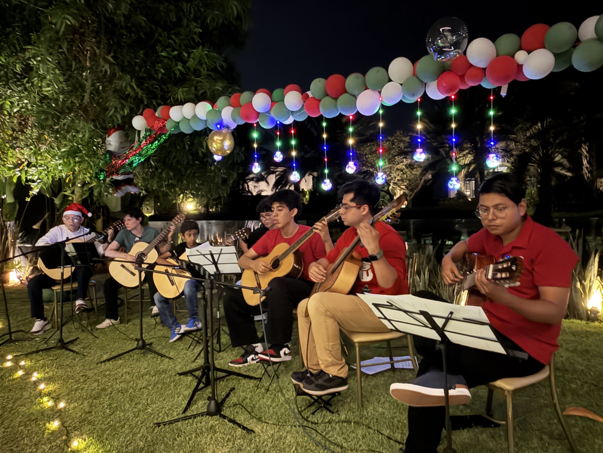 Concierto Navideño con Ensamble de Guitarras