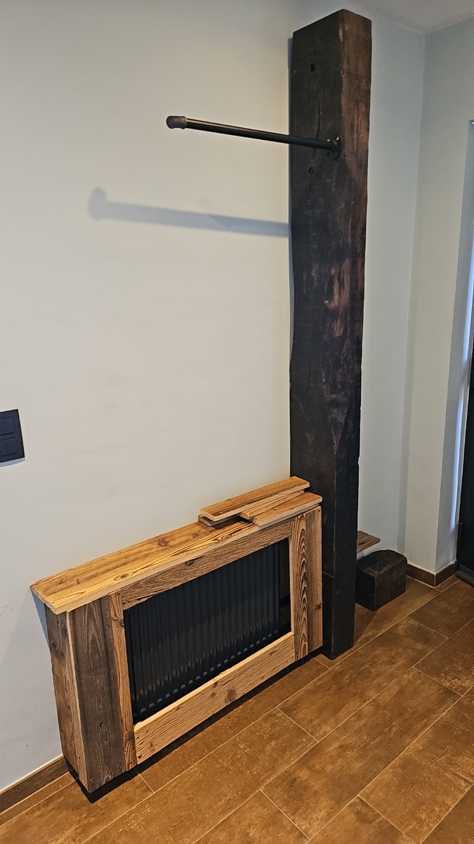 Inkomhal in Barnwood met zwart RAL 9005 gepoedercoate grove structuur - Foto 6