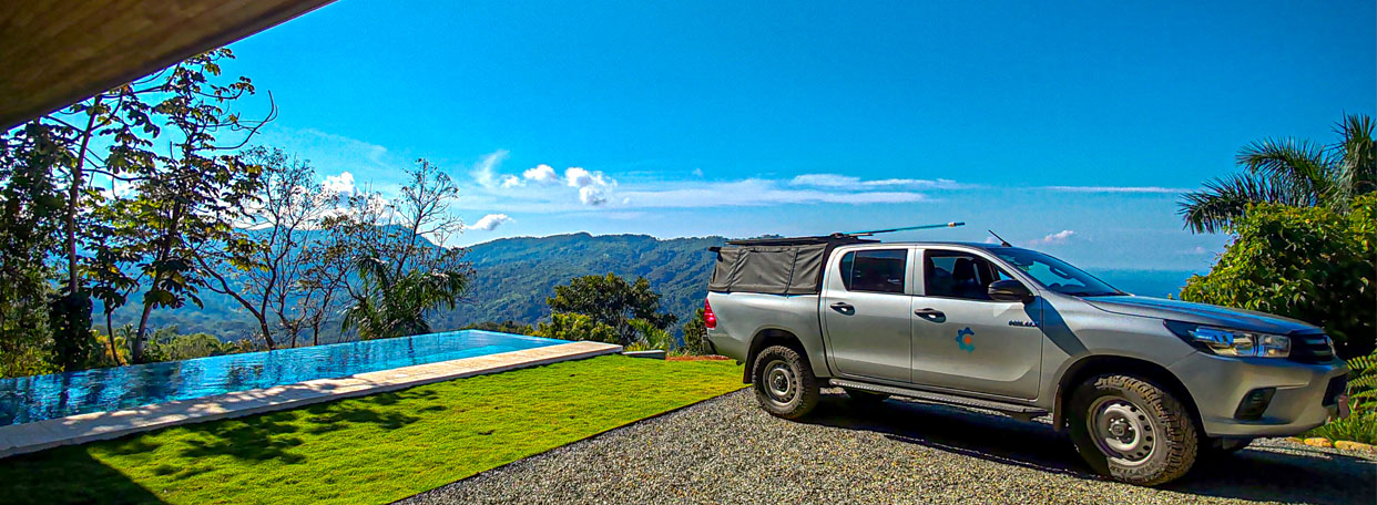Piscina Infinity con vista al mar