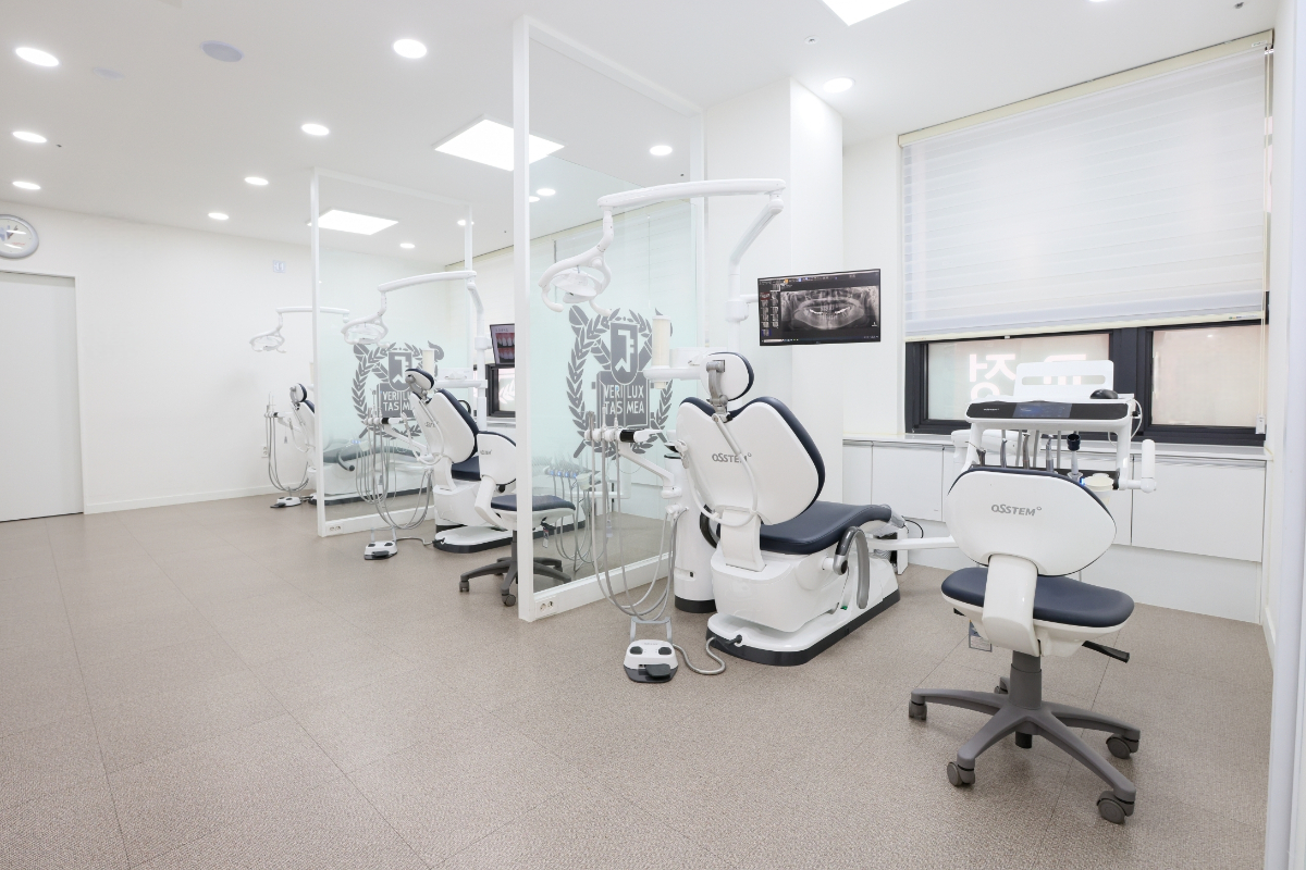 프리미엄 치과 클리닉