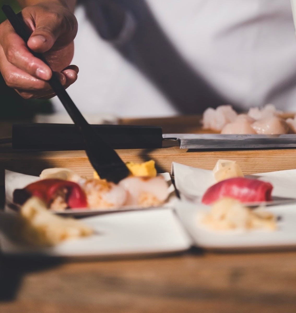 出張寿司 SUSHI MIYABI の職人が握る高級鮨 – ホームパーティ・オフィス向け出張鮨サービス