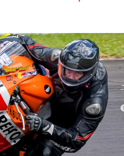 Felipe Morais - @felipemorais967