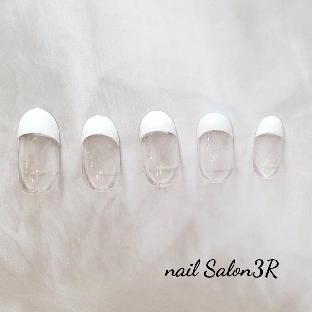 フレンチネイルデザイン