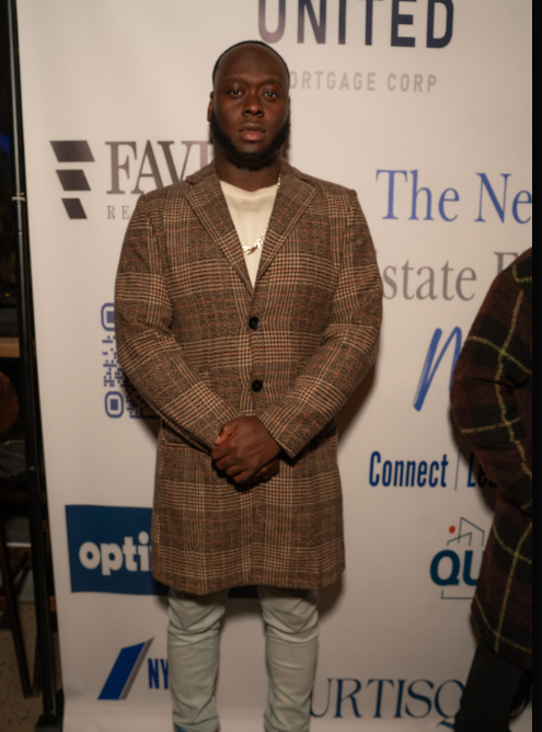 Tope Olojede — Real Estate Professional