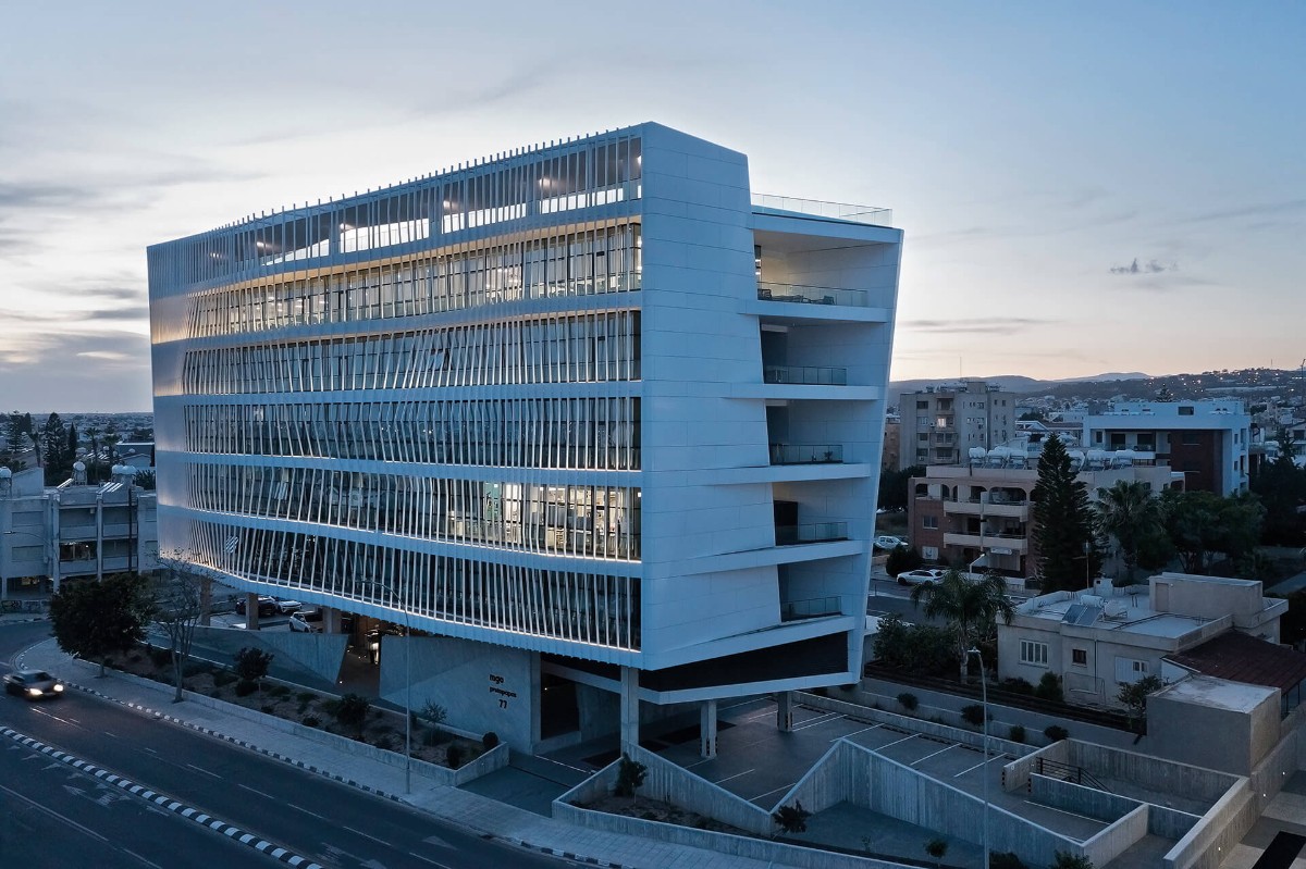 XM Trading Background