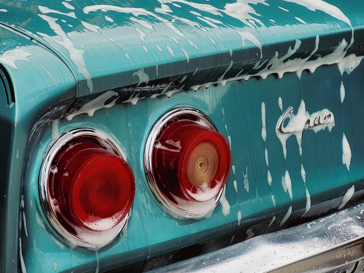 三郷市 純水手洗い洗車 プロの手洗い