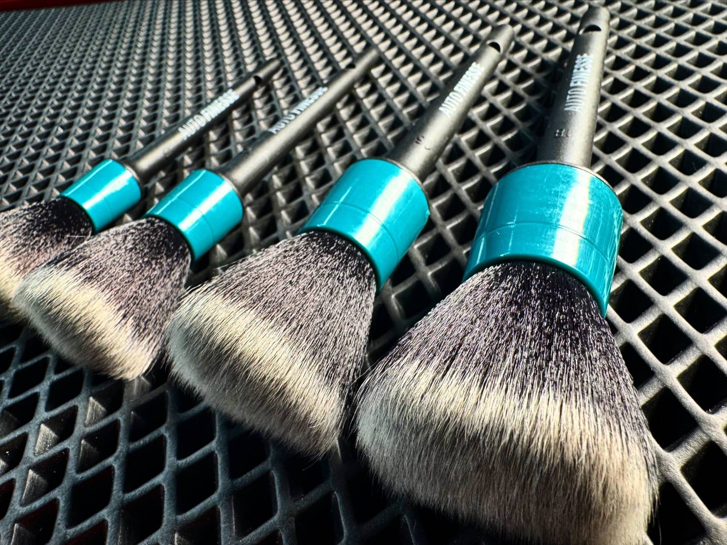 ディティーリングブラシ