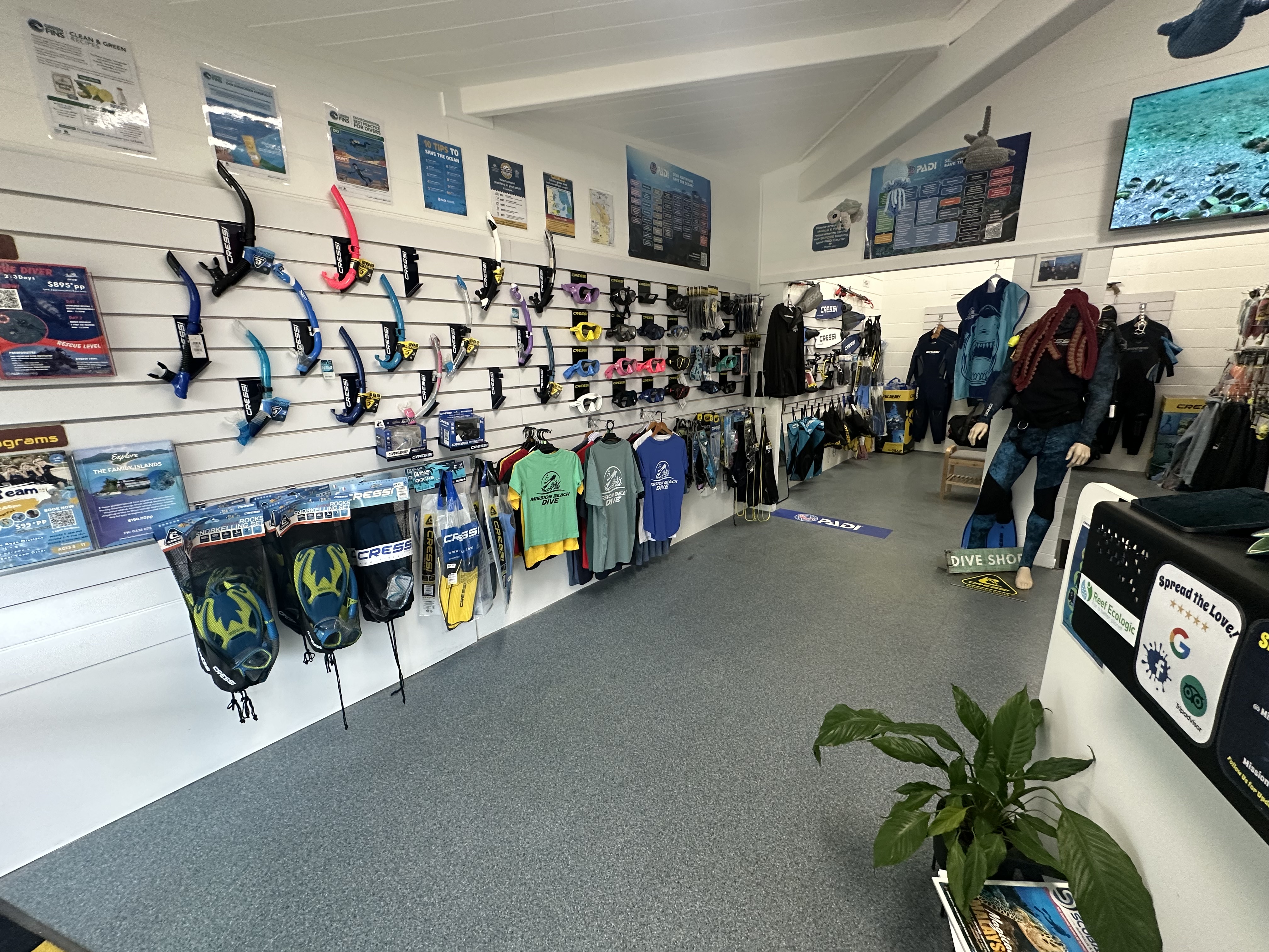 Mission Beach Dive Shop