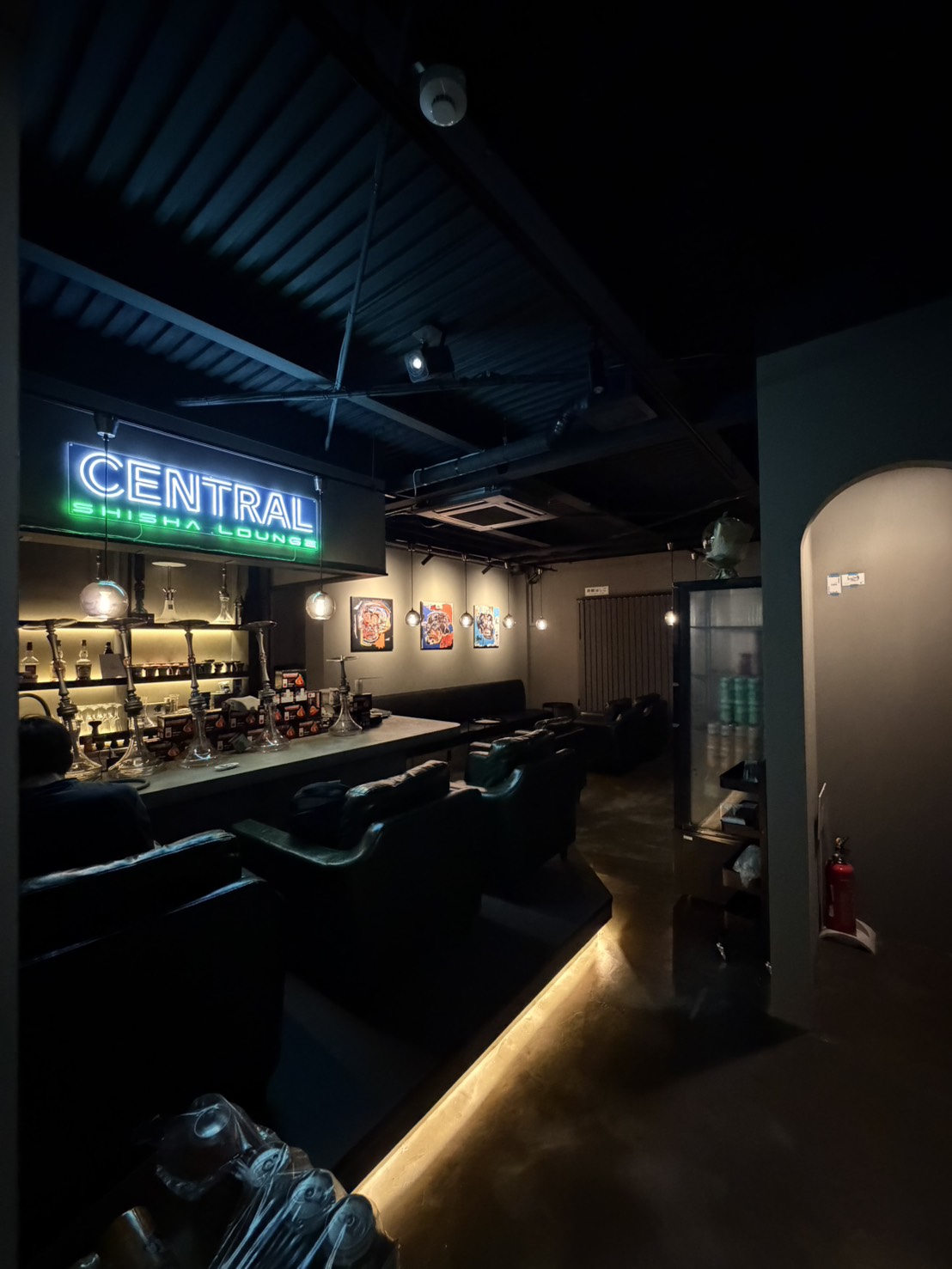 セントラルシーシャラウンジ大宮 店内