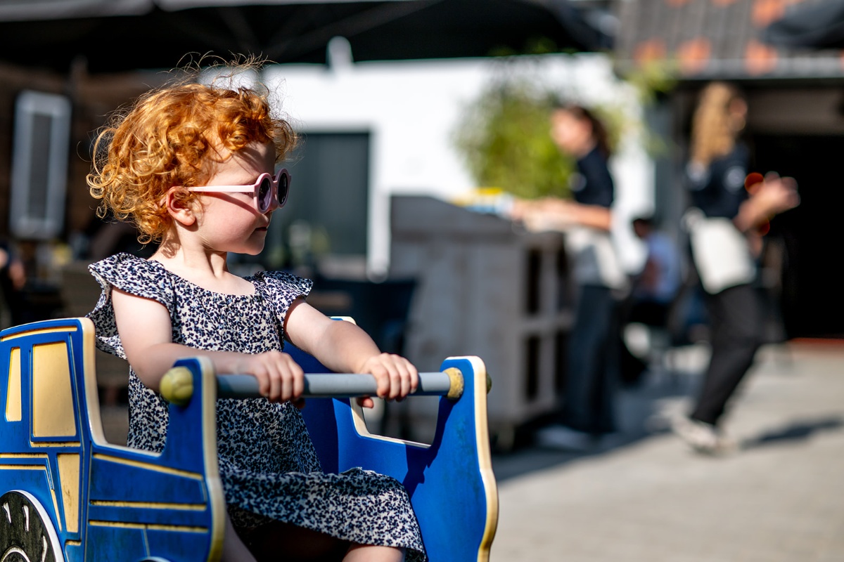 Familie Pasen bij Fabula