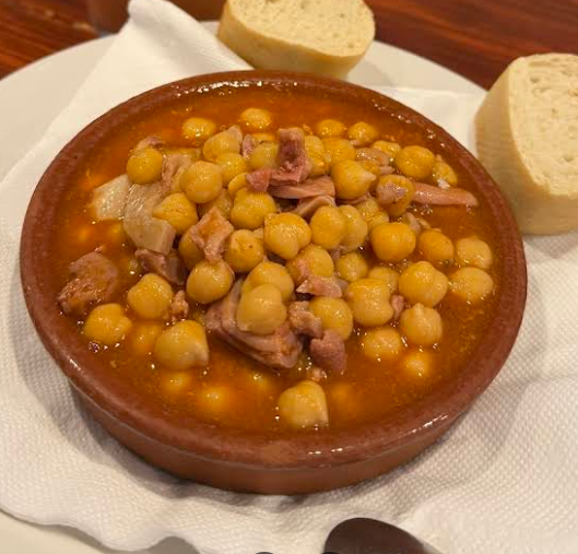 Garbanzos con callos