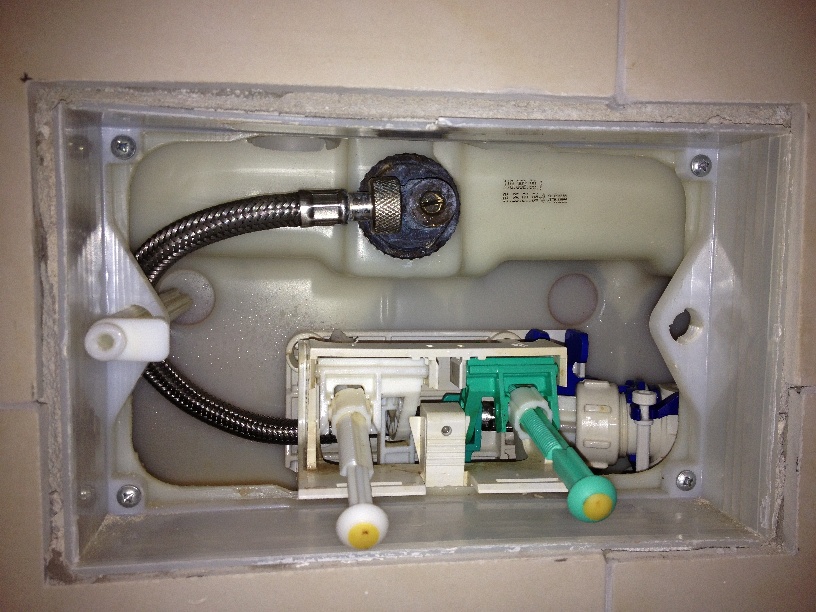 Oprava mechanizmu nádržky