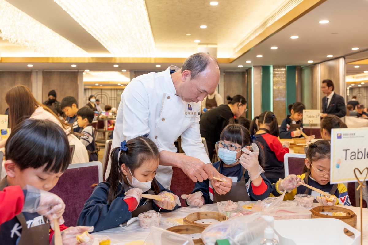 Steaming dim sum baskets