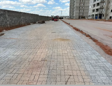 Paver Sextavado 8cm Ideal Blocos – Pavimentação de 7000m² em Sinop MT – Resistência 35 MPa Certificada ABNT Pavimentação com paver sextavado 8cm Ideal Blocos – obra de 7 mil metros em Sinop MT – laudos técnicos aprovados ABNT NBR 9781