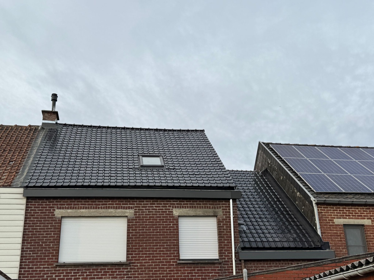 Dakrenovatie in Opwijk – hellende daken pannendak specialist