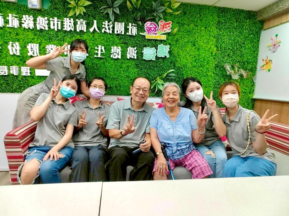 前金日照中心家屬支持服務 - 照護諮詢與座談會