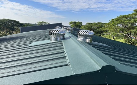 屏東縣立高泰國民中學風雨教室屋頂浪板更新工程