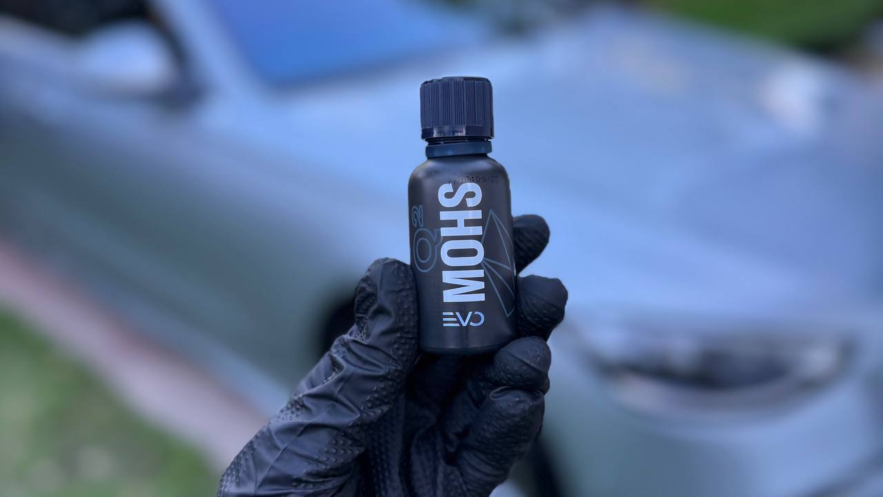 Risechh Auto Detailing Hero Background