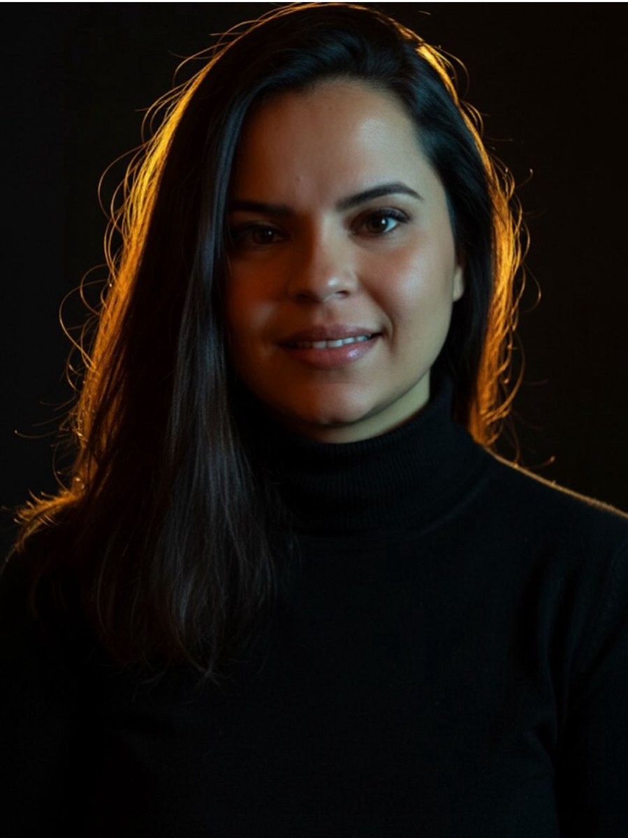 Priscila Francine - Consultora Empresarial