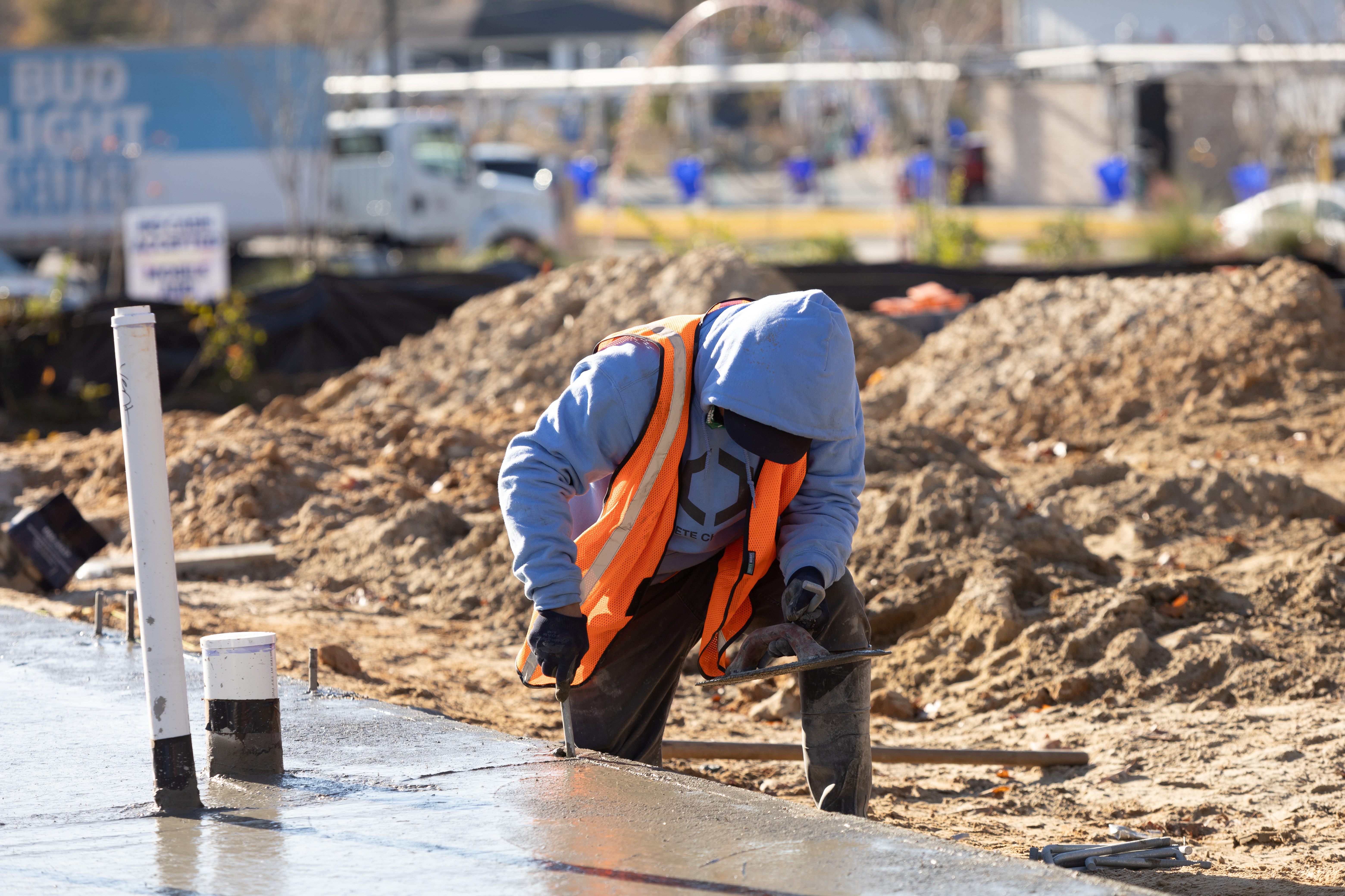ADA compliant concrete sidewalk installation in Charleston SC with proper width, smooth finish, wheelchair accessibility ramps, and even surface for safe pedestrian walkway