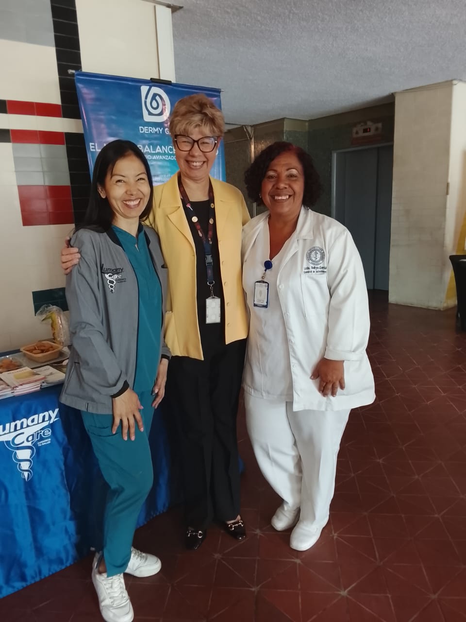 Servicios de asistencia hospitalaria en instalaciones públicas