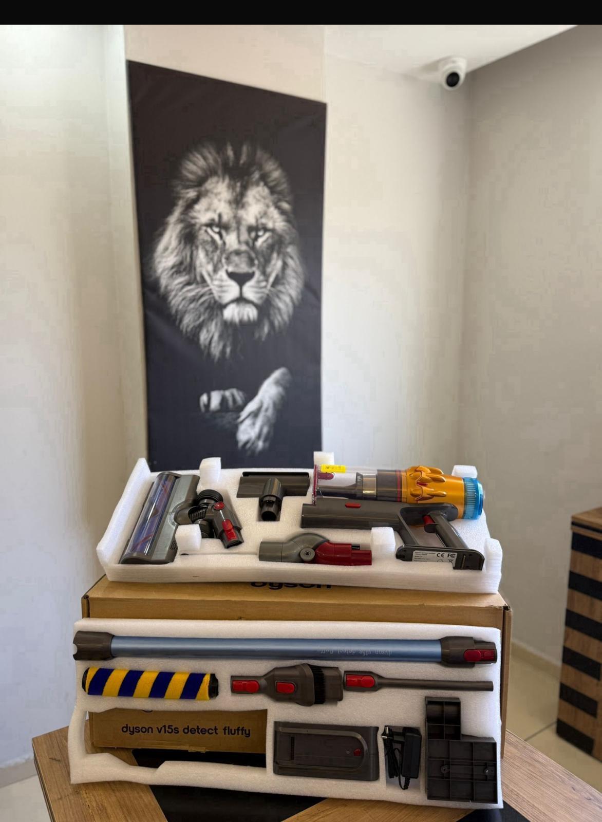 Dyson V15(Detect Fluffy ) Süpürge