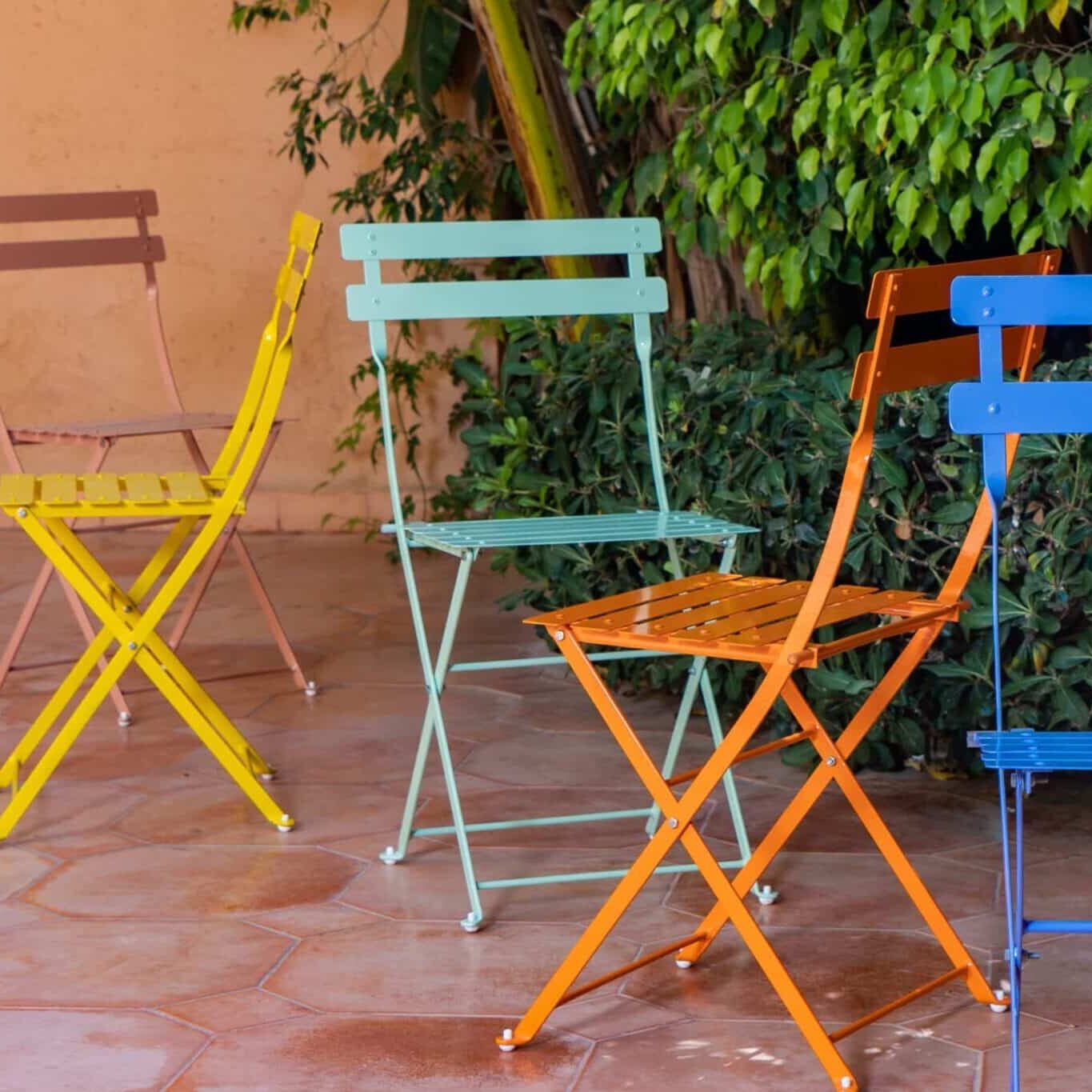 Fauteuils en situation hôtel