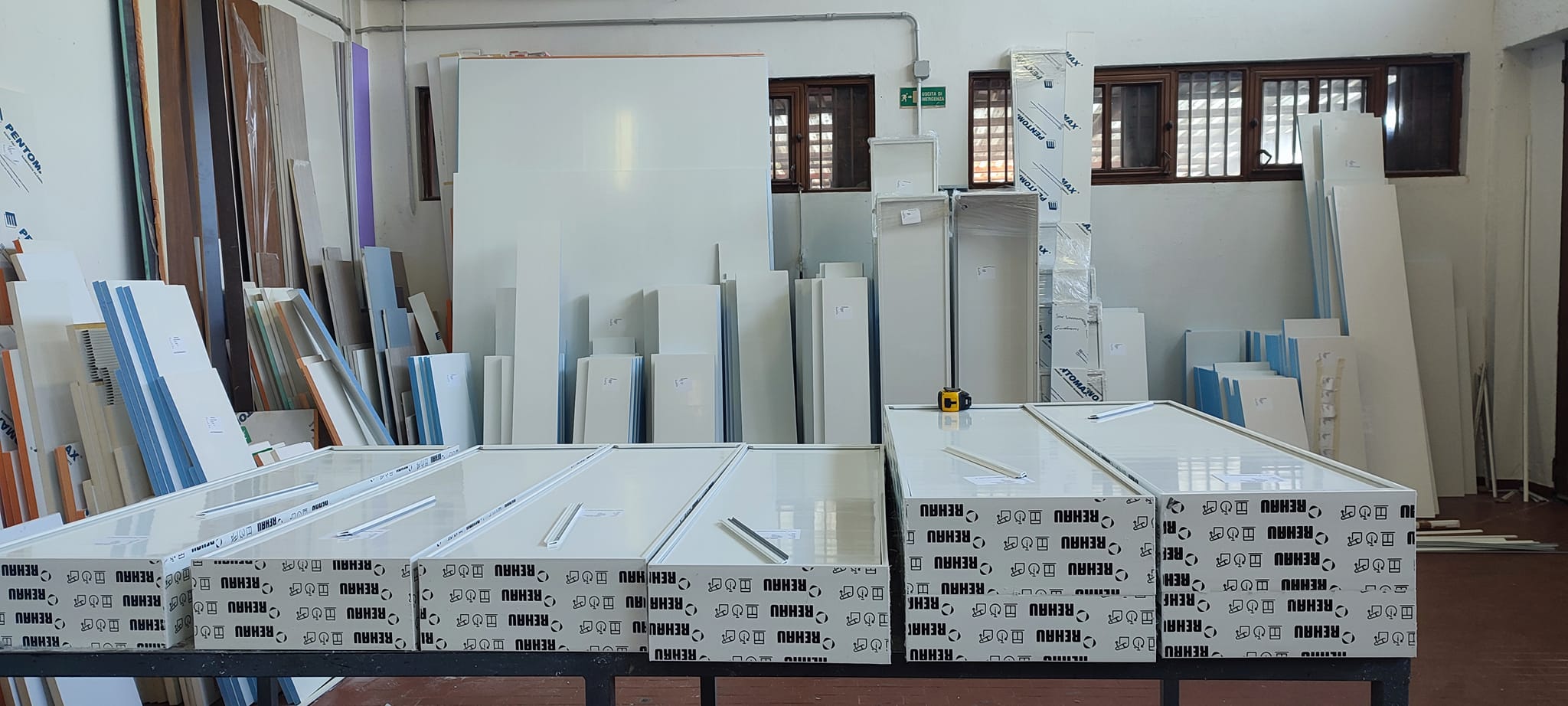 Punto Cassonetti – Produttori cassonetti PVC e controtelai termici Lombardia Veneto Emilia Romagna Cassonetti PVC e controtelai termici Made in Italy – Punto Cassonetti, produzione su misura in 48 ore