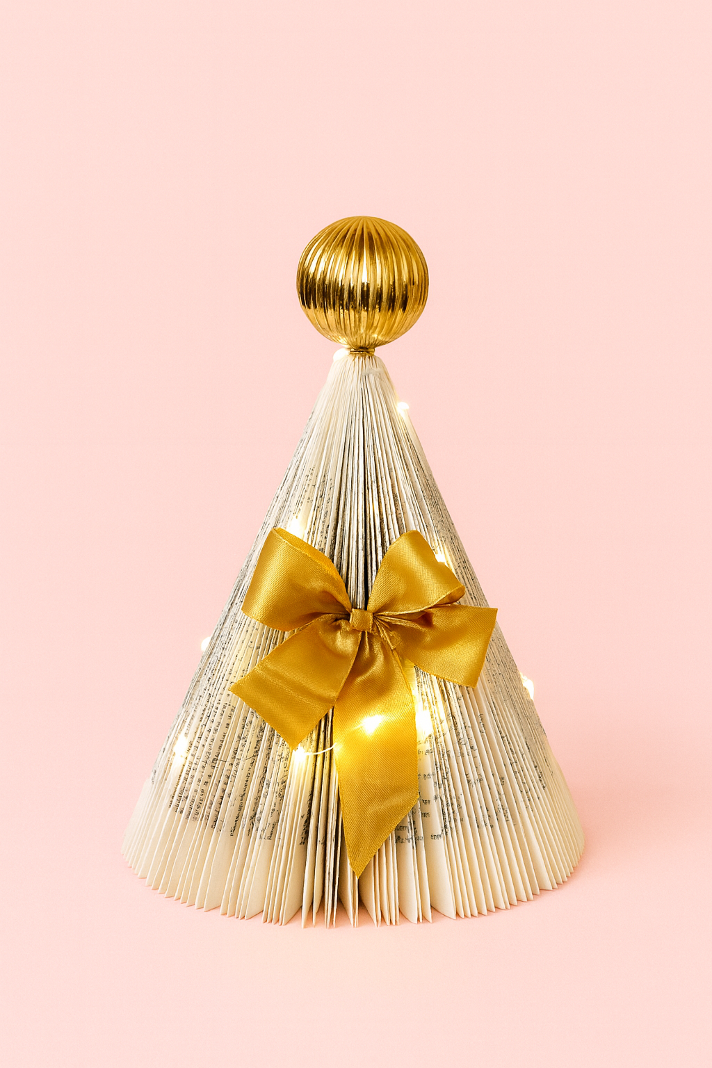 Sapin lumineux doré – Livre plié