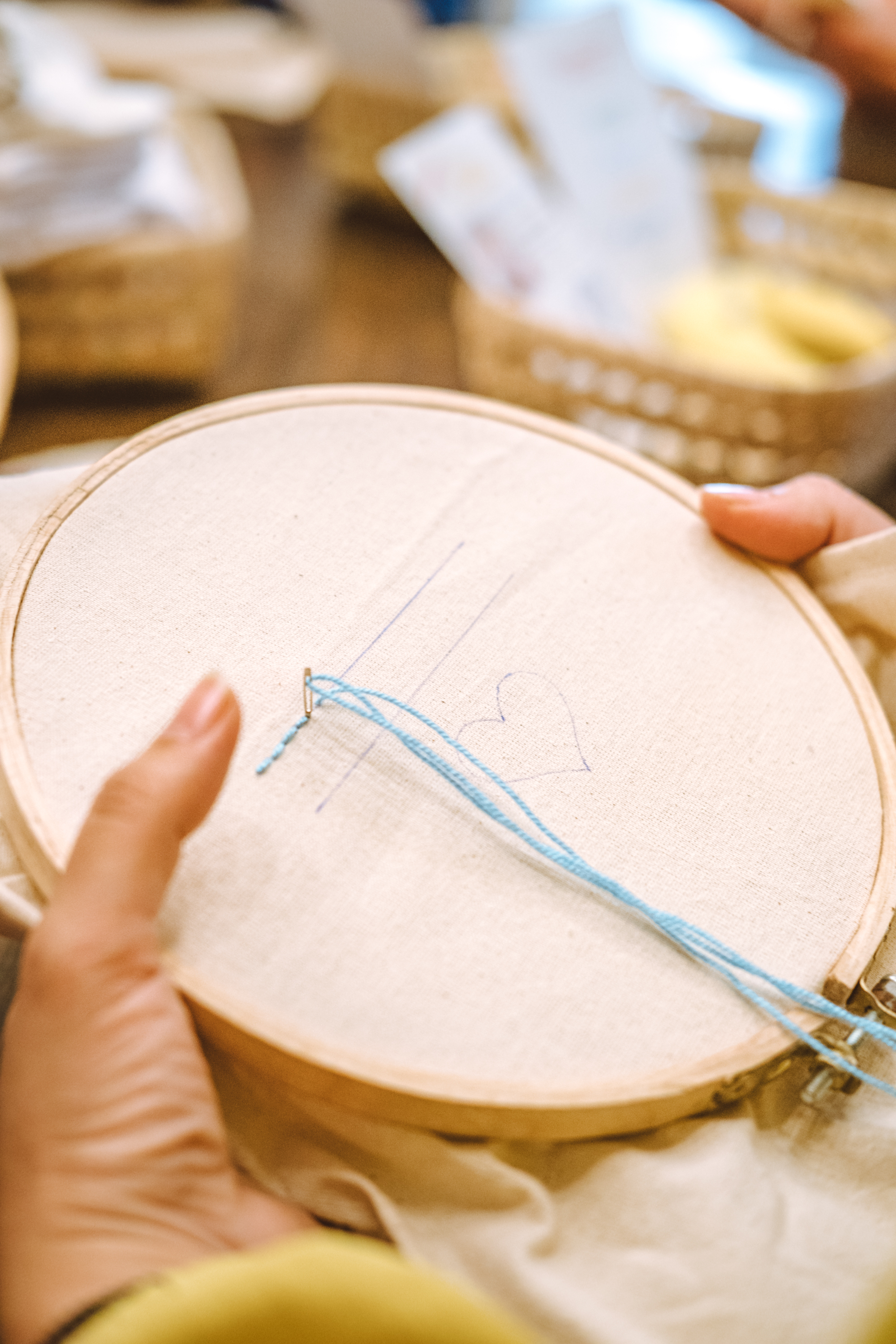 Broderie solidaire - Enjoy Essaouira Broderie solidaire avec les femmes d'Essaouira