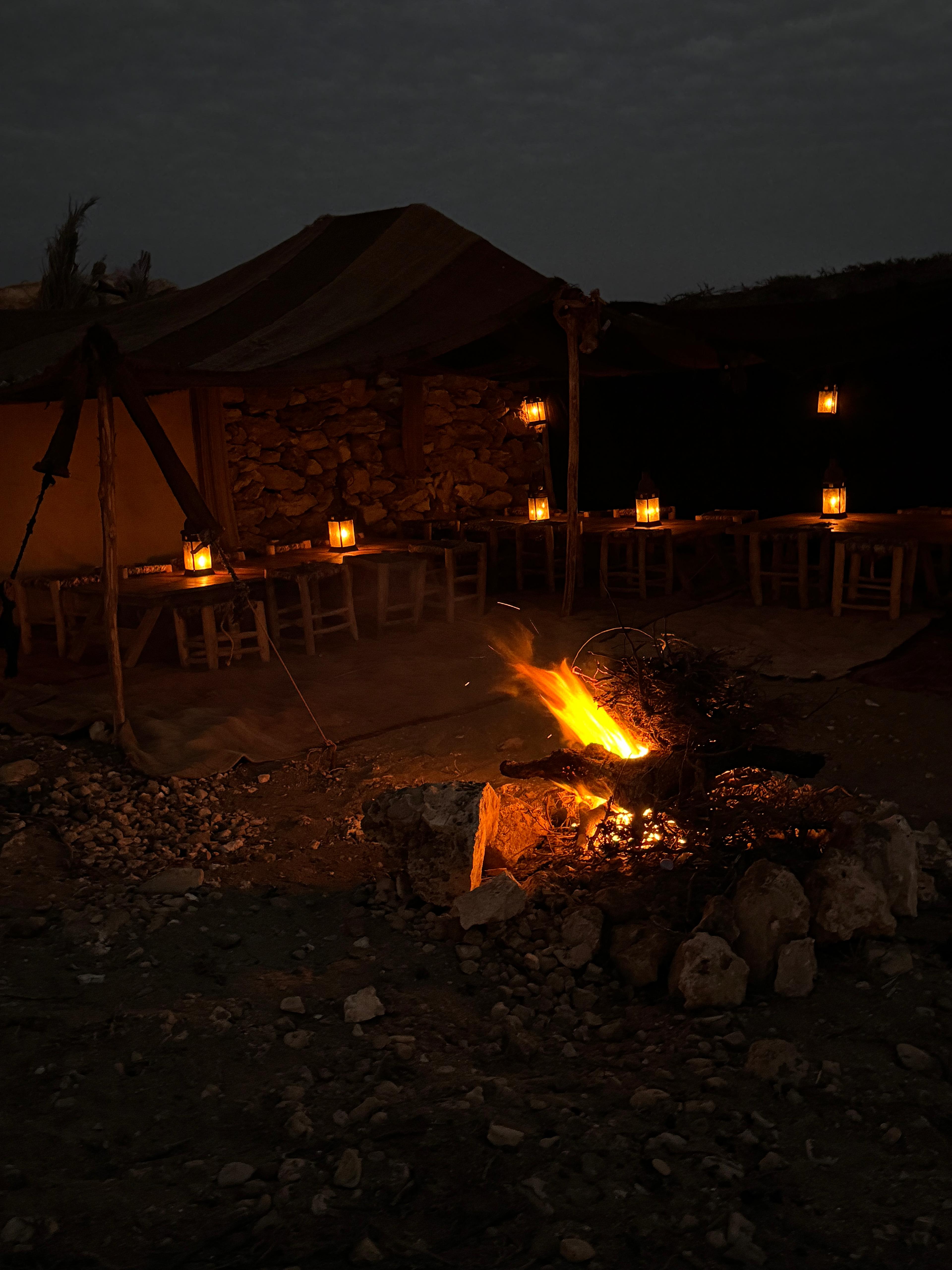 Dîner berbère sur une plage sauvage à Essaouira : l'expérience hors du temps