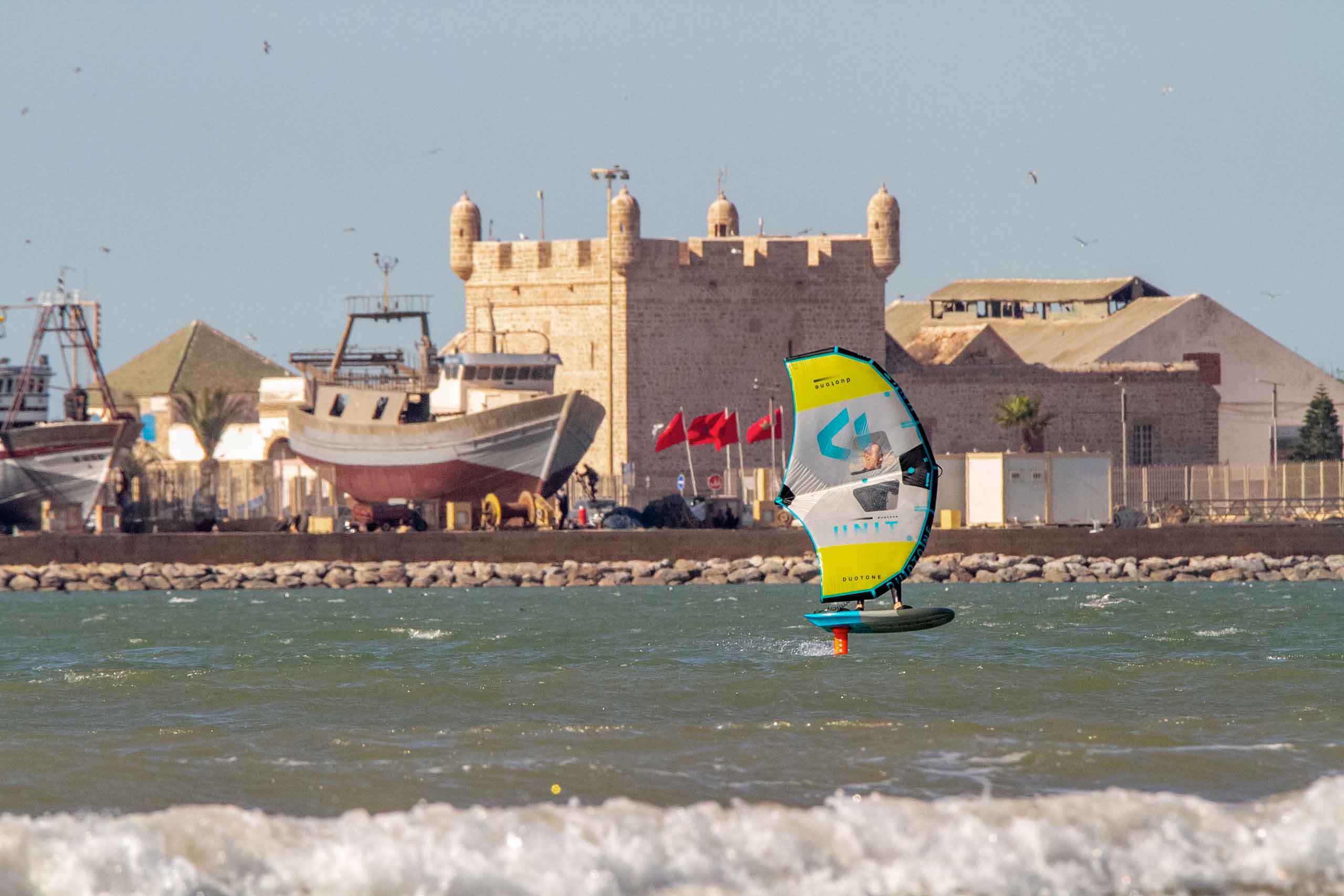 Cours de wingfoil à Essaouira - Enjoy Essaouira Wingfoiling in Essaouira