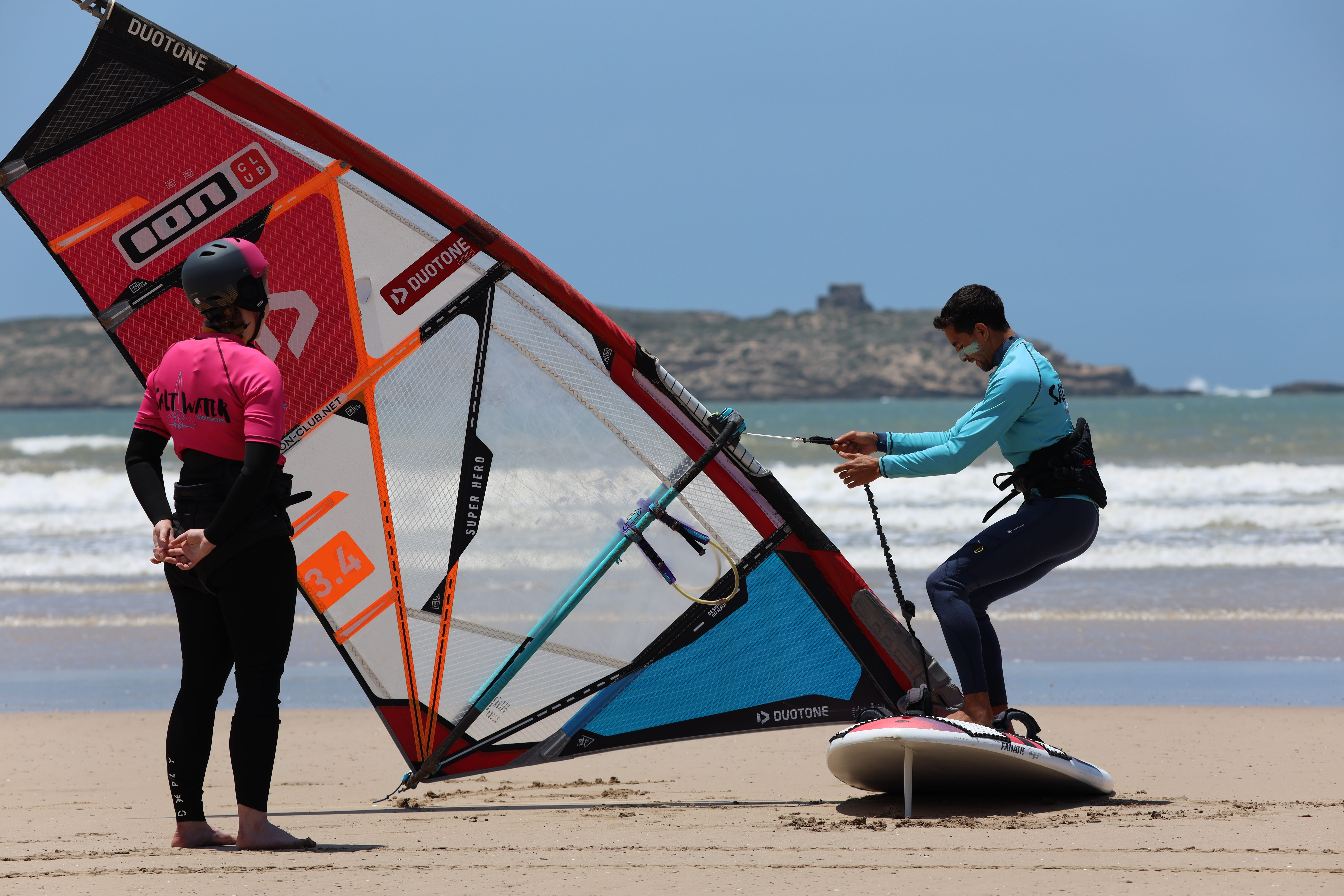 Cours de windsurf à Essaouira - Enjoy Essaouira Windsurfing in Essaouira