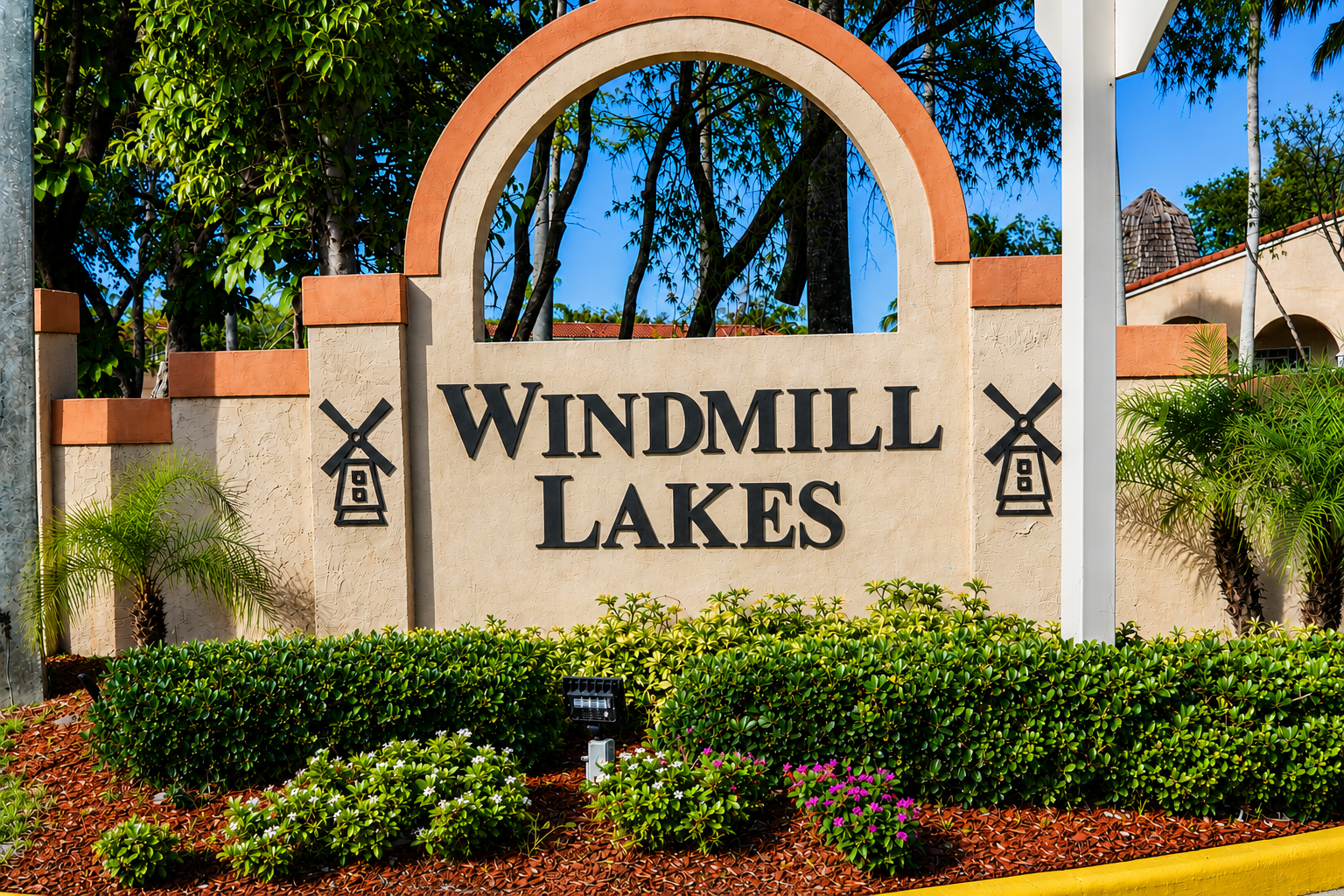 Windmill Lakes aerial community view
