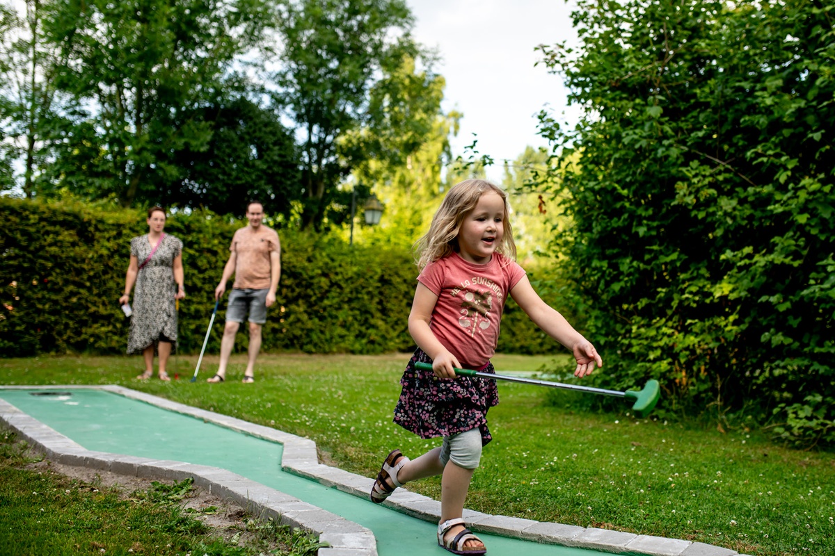 Midgetgolf-arrangement