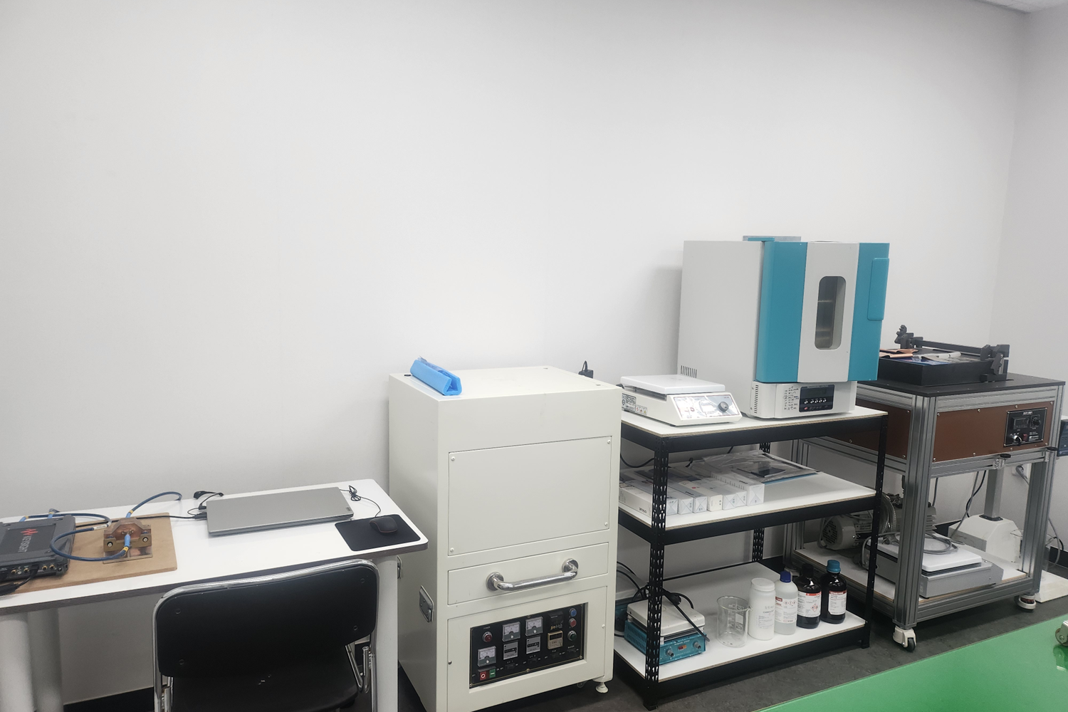 점·접착 코팅 Lab 시설