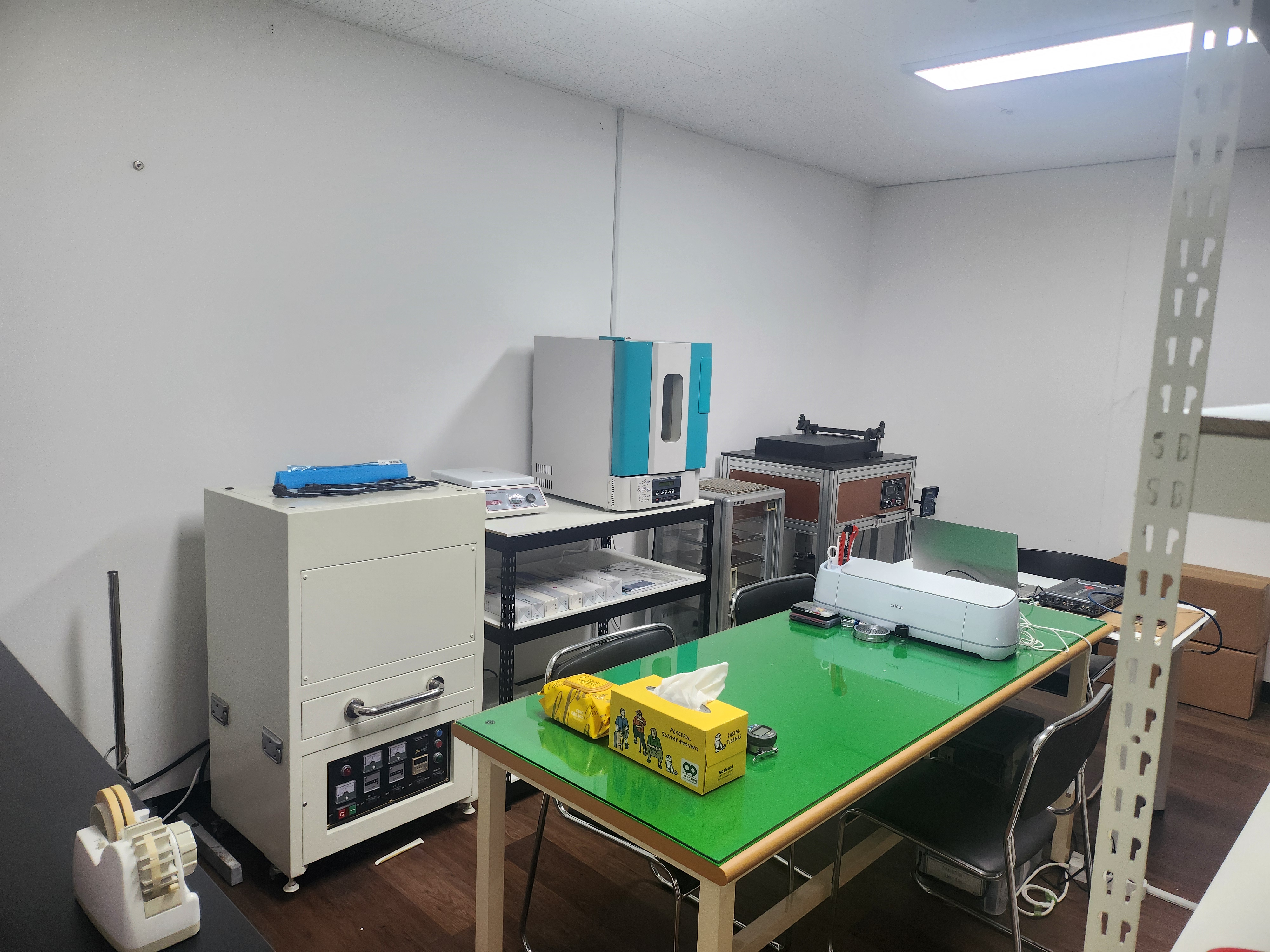 점·접착 코팅 Lab 시설